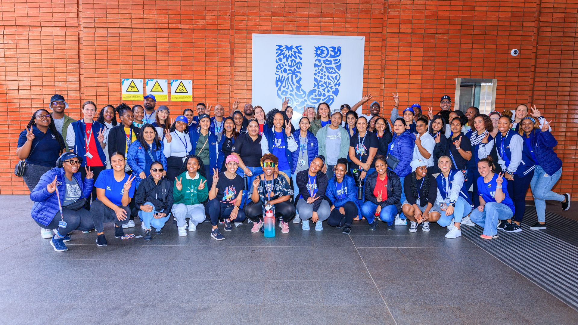 Unilever Employees volunteers