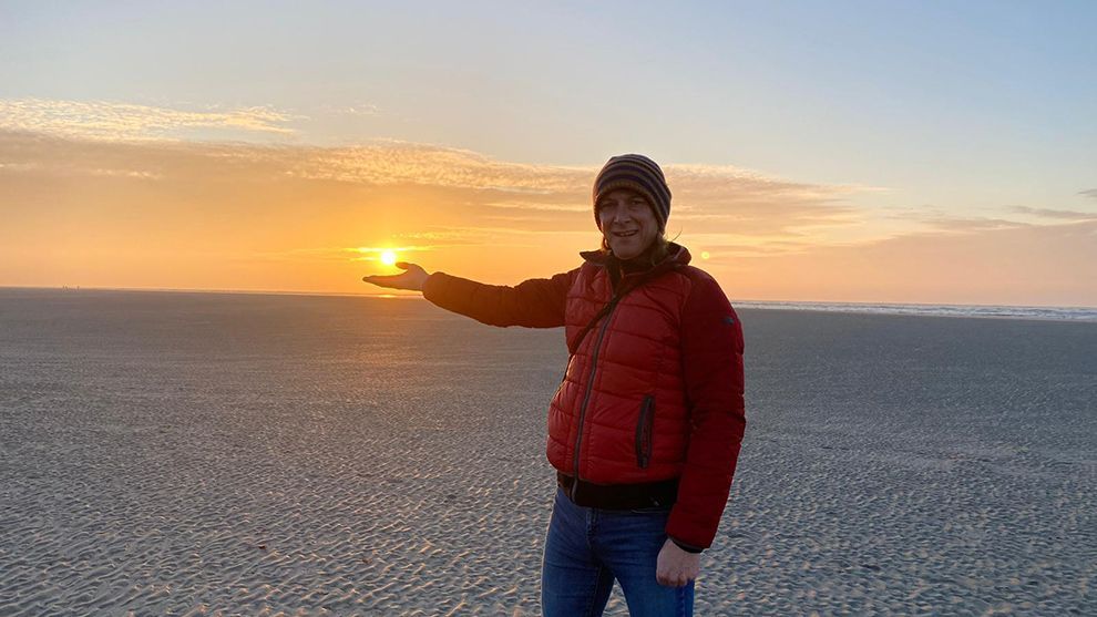 A photo of Sarah Schueddekopf, a woman working in science at Unilever 